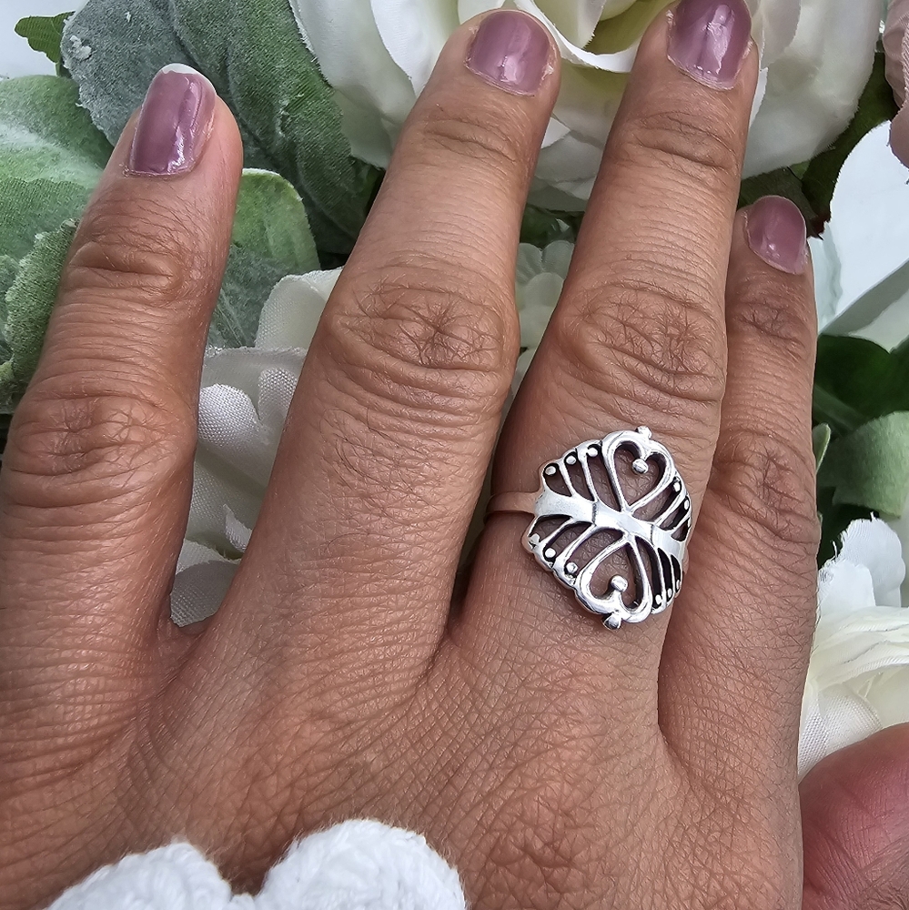 ♥️ TWIN HEARTS RING - Picture 5 of 7